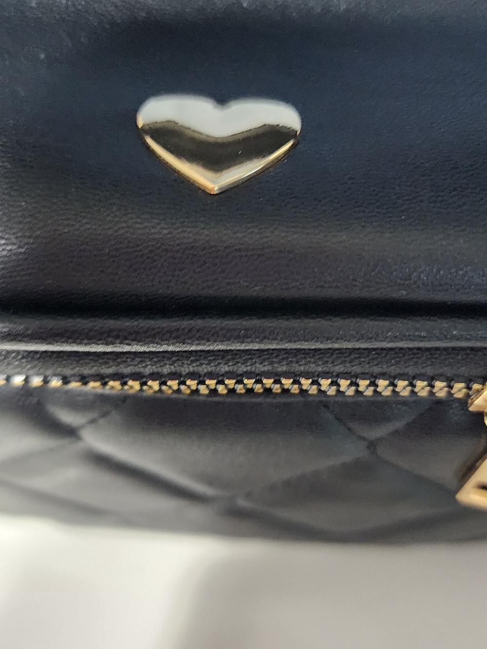 Quilted Black Leatherette Vanity Case with Gold Hardware - Picture 3 of 12